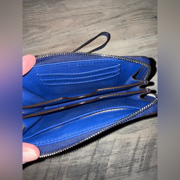 Michael Kors Vibrant Blue Wristlet - Picture 6 of 6
